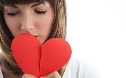 在今天的课程里面，我先想要讲一个例子，然后我想要透过我们在华人的婚姻当中常看到的状态，跟西方的不同来讨论到底怎么回事，我们常常有了婚姻，但是我们的婚姻当中是没有爱情。或者是说我们其实爱一个人，常常这种爱久了以后，这个爱就会衰退。在我们的世界里，我们常常看到我们最典型的例子就是，我们有婚姻，但是没有爱情。这个我要讲一个例子，华人的世界。透过这样的情形，我才要进一步来延伸。